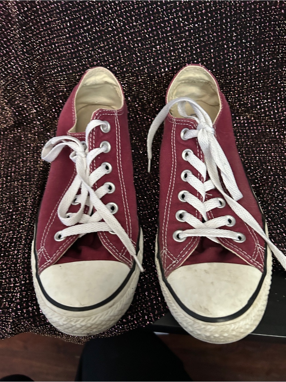 Converse All Stars Women’s 9 or Men’s 7. Great Shape.